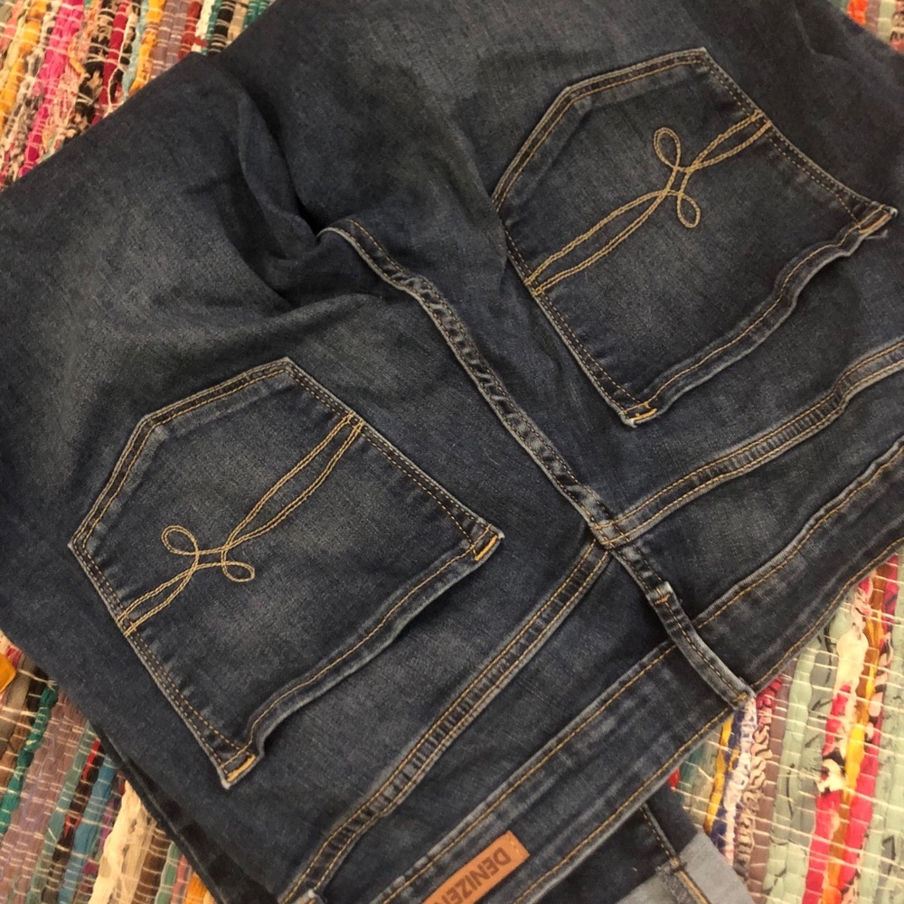 Jeans - Picture 5 of 5